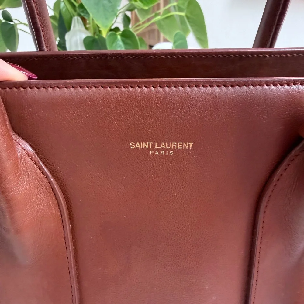 Yves Saint Laurent Sac de Jour (Large) – Camel Calfskin - Picture 5 of 15